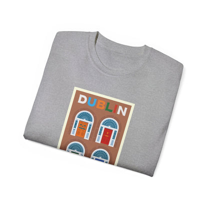 Dublin Doorways - Unisex Softstyle T-Shirt: Ein Spaziergang durch die Geschichte