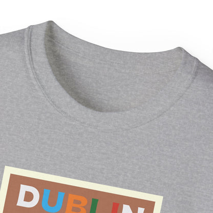 Dublin Doorways - Unisex Softstyle T-Shirt: Ein Spaziergang durch die Geschichte