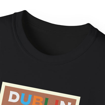 Dublin Doorways - Unisex Softstyle T-Shirt: Ein Spaziergang durch die Geschichte